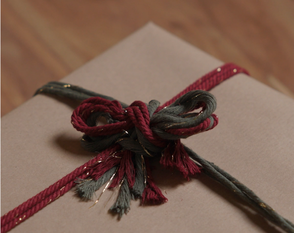 Macrame rope 3mm – burgundy speckled gold – 120m – double-twisted recycled cotton